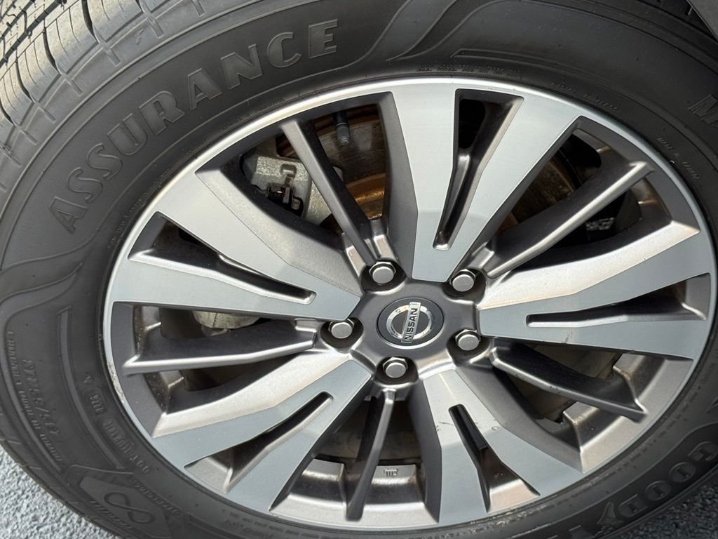 Used 2019 Nissan Pathfinder SL FWD image 14