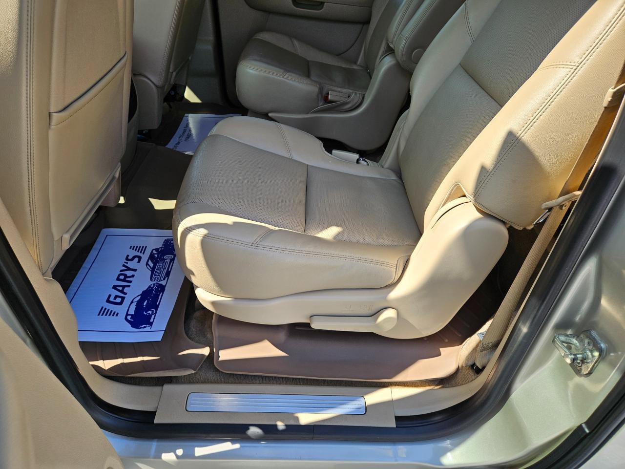 Used 2013 Chevrolet Suburban LTZ AWD/4WD image 16