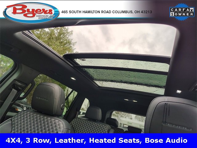 Used 2024 GMC Acadia Denali image 3