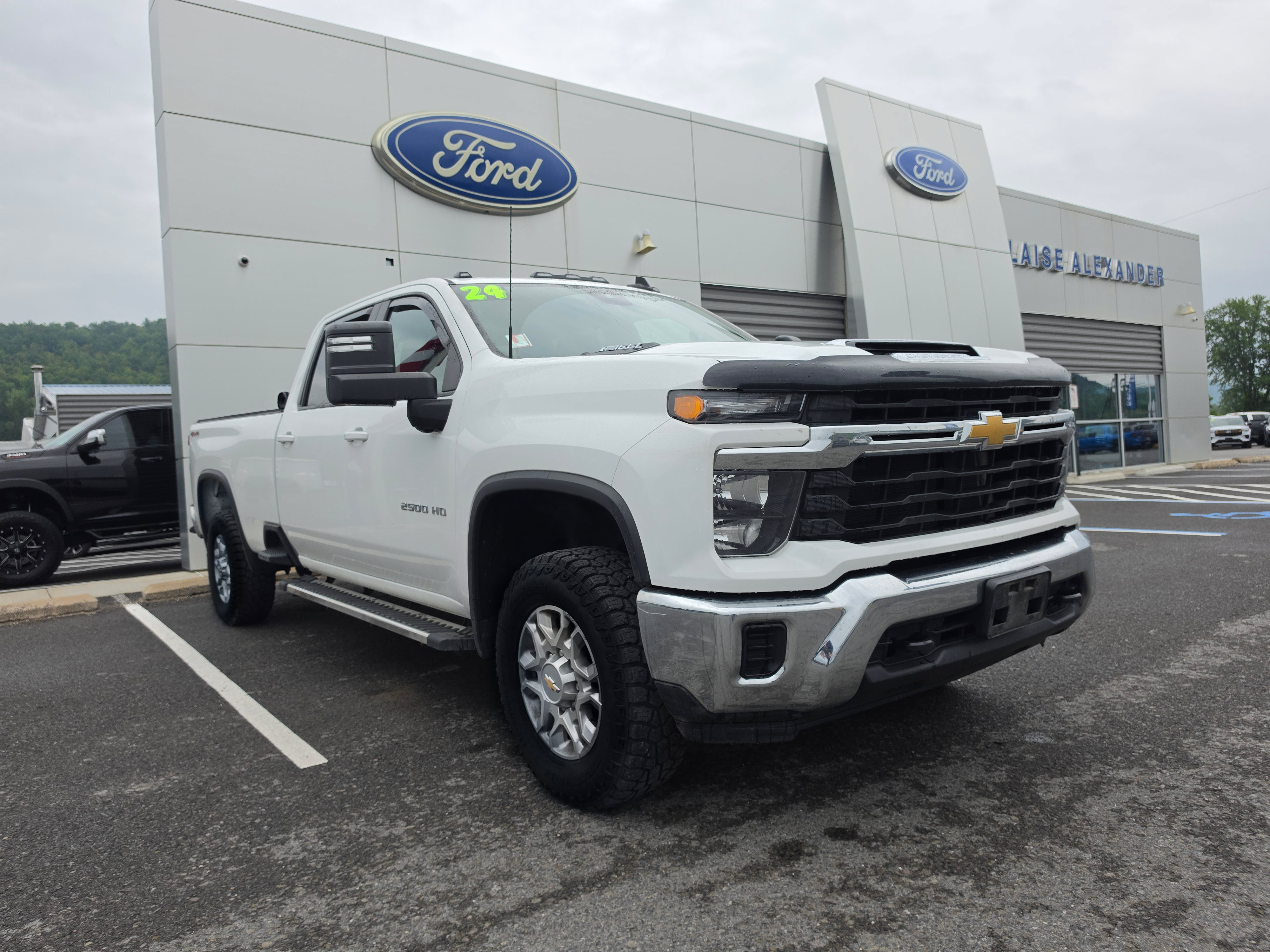 Used 2024 Chevrolet Silverado 2500 LT w/ Snow Plow Prep/Camper Package