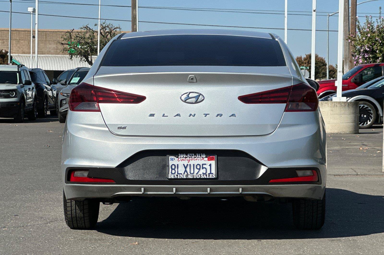 Used 2020 Hyundai Elantra SE w/ Cargo Package (C1) FWD image 4