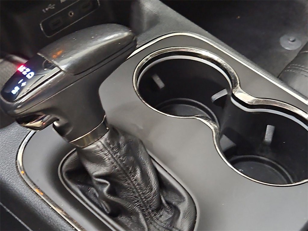 Used 2020 Dodge Durango GT image 39