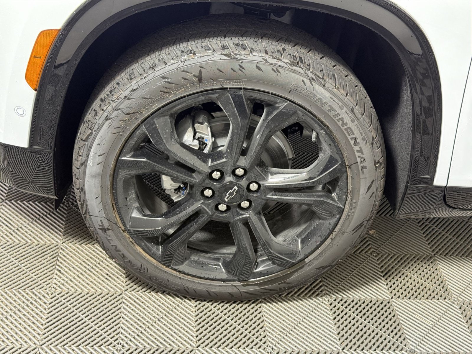 New 2027 Chevrolet Traverse RS AWD/4WD image 12