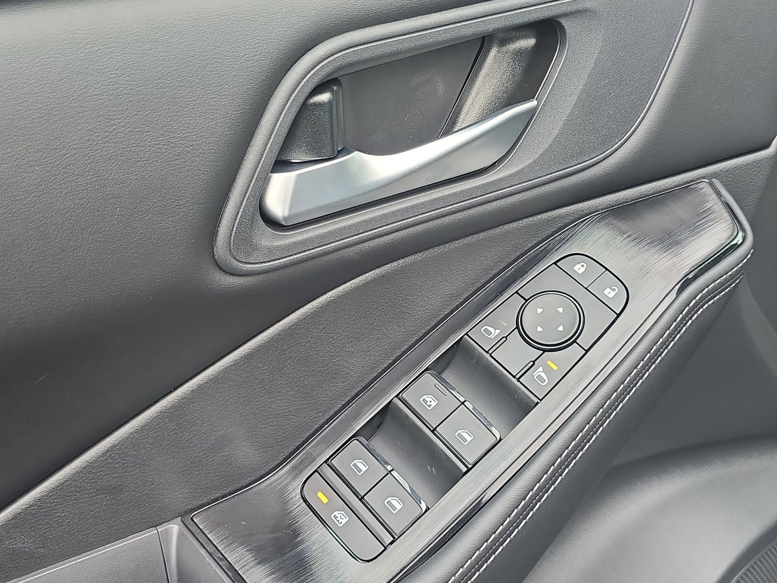 New 2026 Nissan Rogue SV image 14