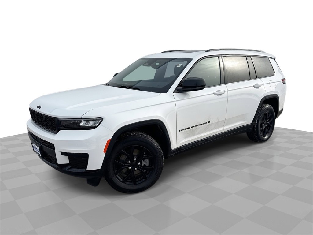 Used 2025 Jeep Grand Cherokee L Altitude image 1
