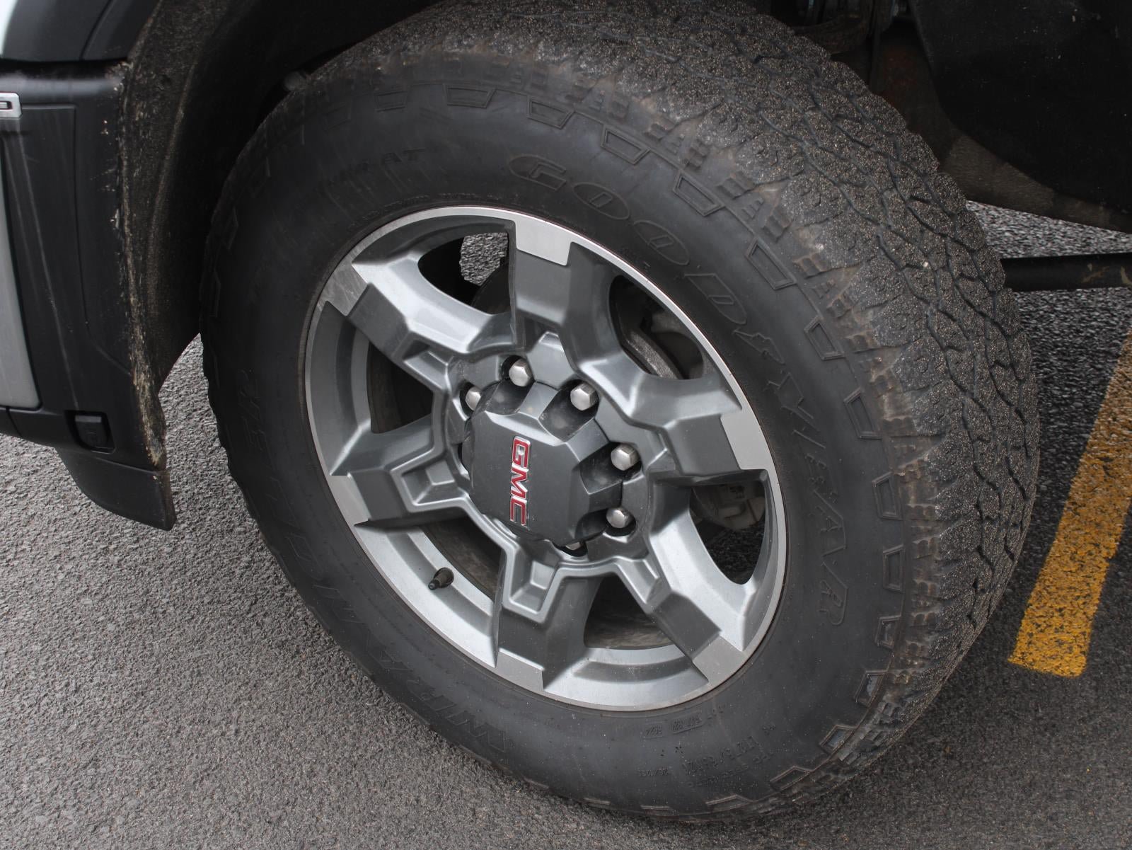 Used 2025 GMC Sierra 2500 SLT w/ SLT Convenience Package AWD/4WD image 17