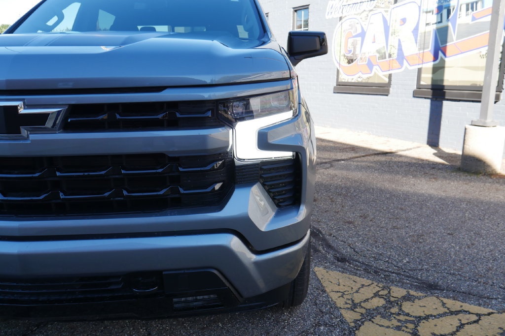 New 2026 Chevrolet Silverado 1500 RST w/ Rally Edition AWD/4WD image 3