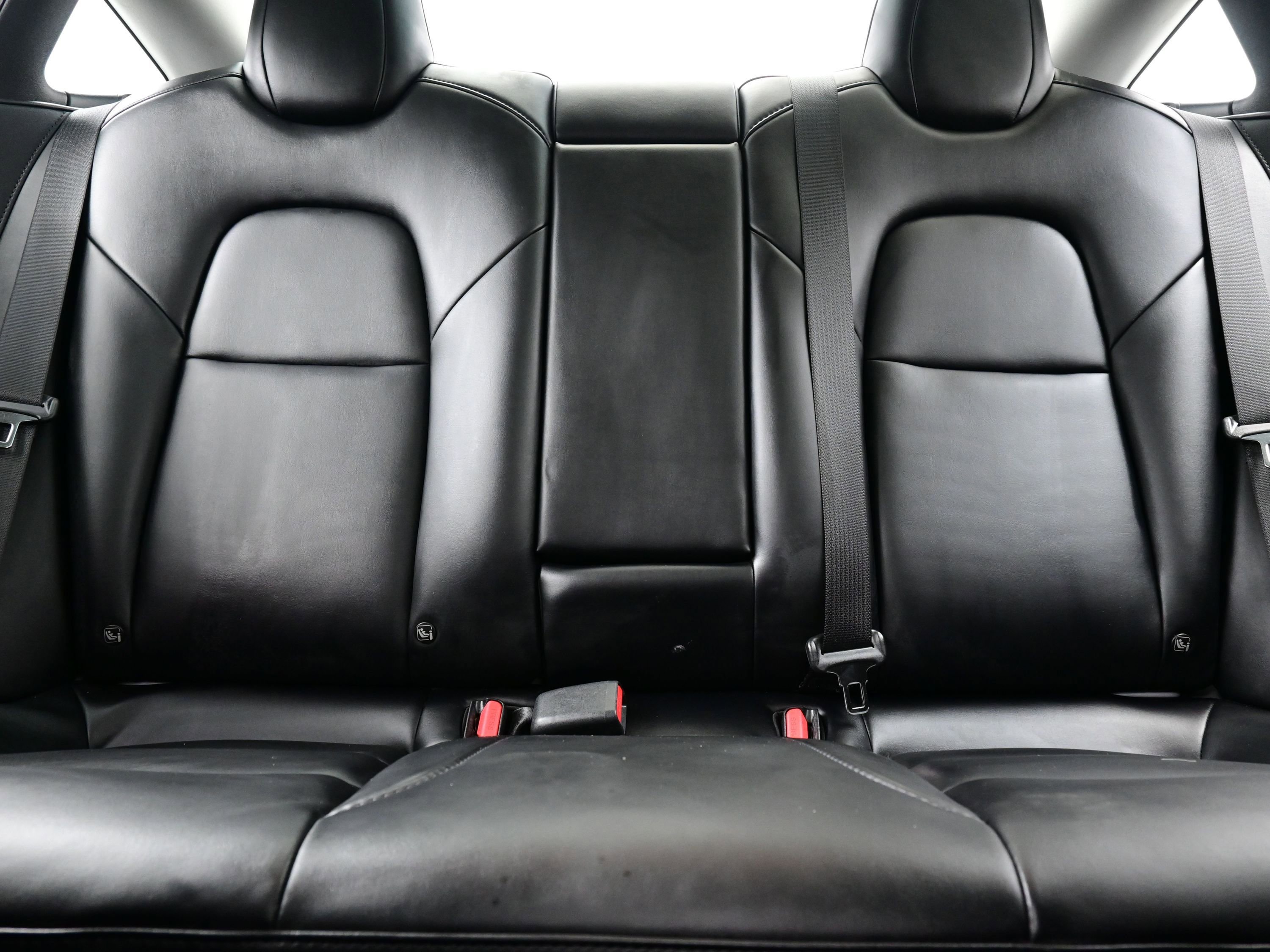 Used 2023 Tesla Model 3 Standard Range image 15