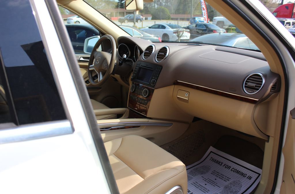 Used 2012 Mercedes-Benz GL 450 4MATIC image 18