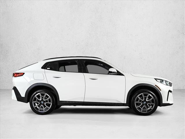 Used 2024 BMW X2 xDrive28i w/ Convenience Package AWD/4WD image 4