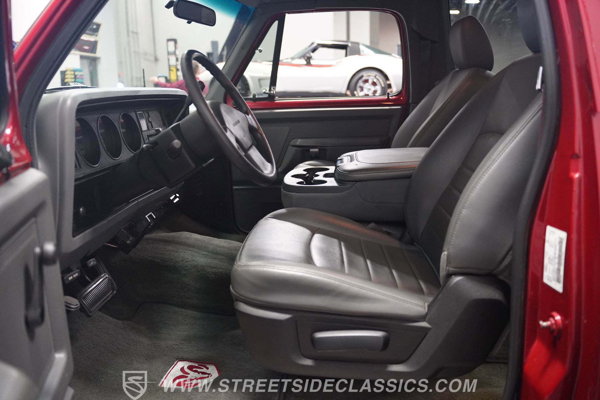 Used 1992 Dodge Ramcharger 2WD image 40