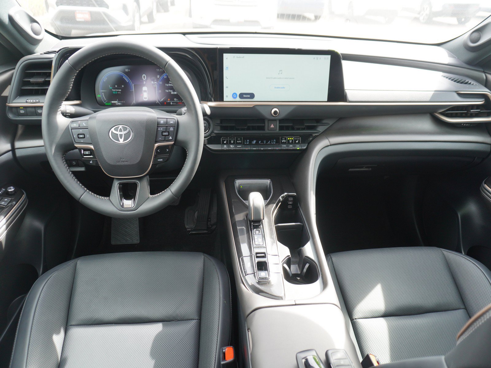 Used 2026 Toyota Crown AWD/4WD image 2