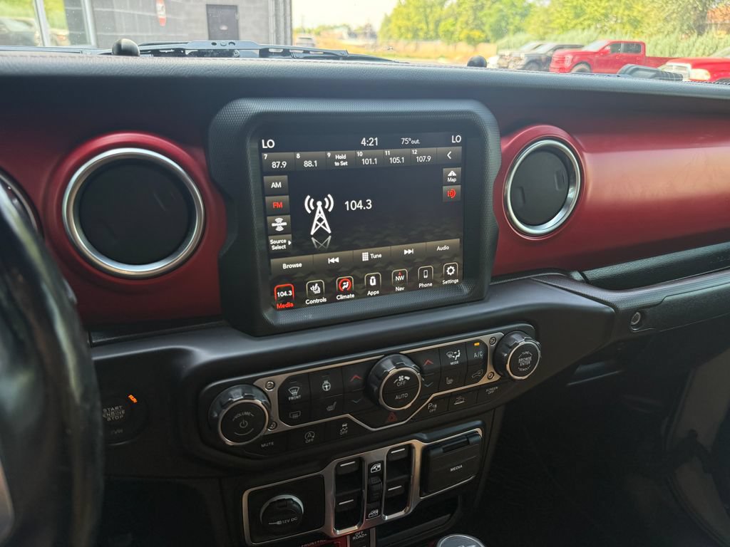 Used 2020 Jeep Gladiator Rubicon AWD/4WD image 25