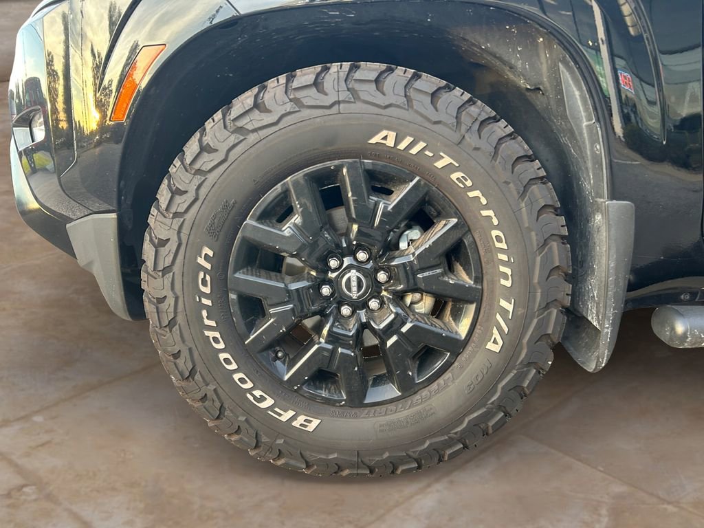 Used 2023 Nissan Frontier SV w/ Midnight Edition Package image 14