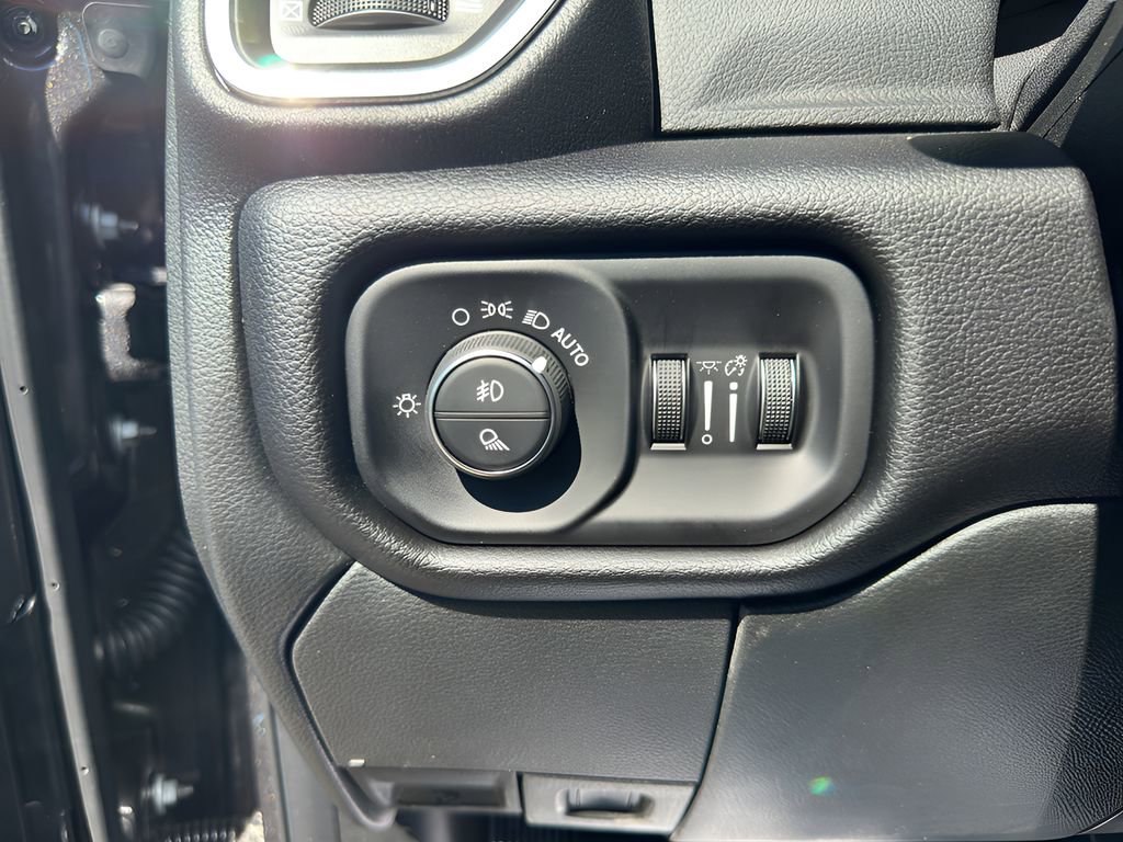 New 2025 RAM 2500 Laramie image 15