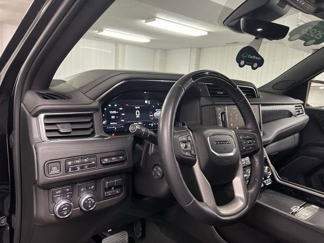 Certified 2023 GMC Yukon XL Denali w/ Denali Reserve Package AWD/4WD image 10