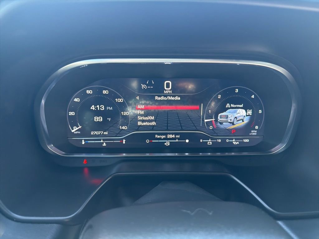 Used 2023 GMC Yukon AT4 w/ Technology Package image 15