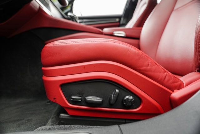 Used 2023 Porsche Panamera 4 Platinum Edition AWD/4WD image 43