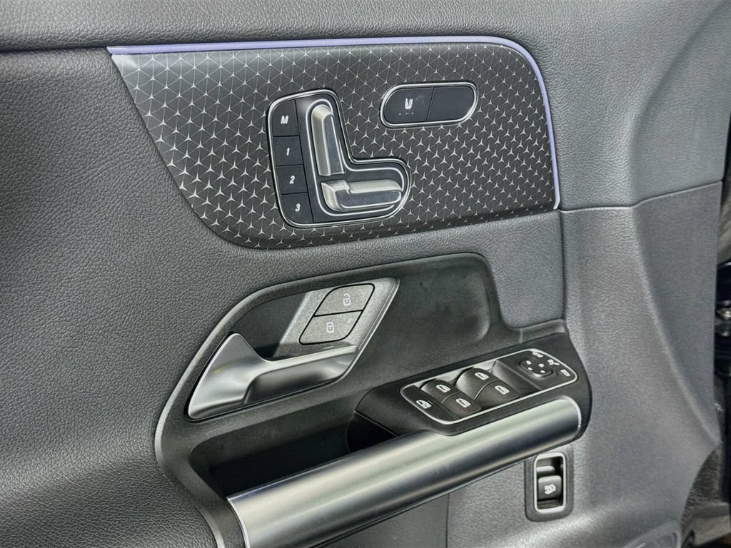 Used 2024 Mercedes-Benz GLA 250 image 22