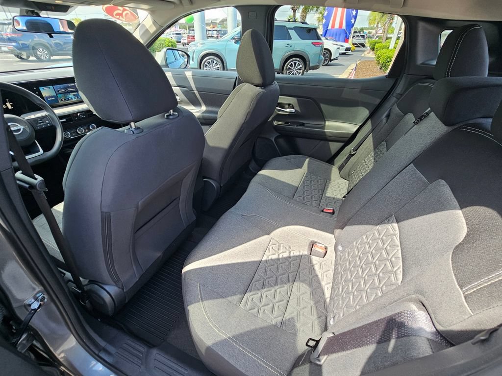 Certified 2025 Nissan Kicks SV w/ SV Premium Package AWD/4WD image 14