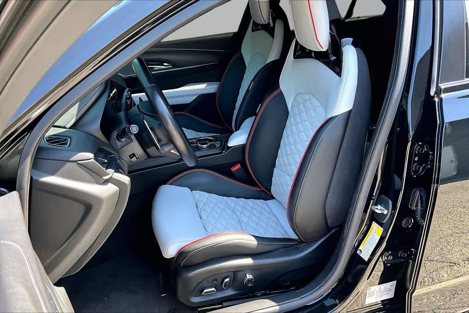 Used 2022 Cadillac CT4 V Blackwing w/ Carbon Fiber 1 Package RWD image 9