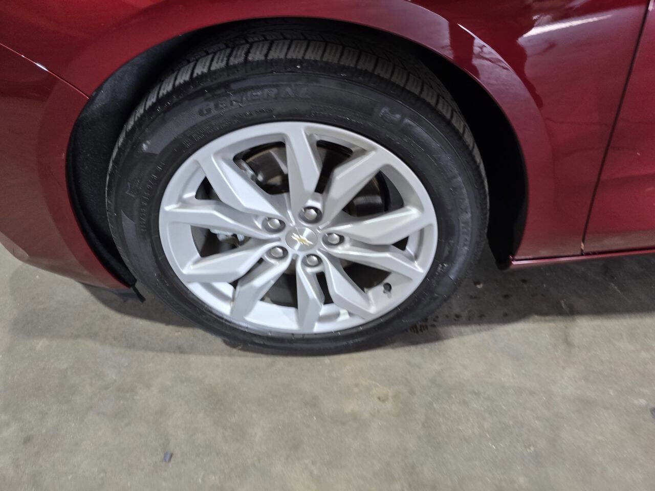 Used 2016 Chevrolet Impala LT w/ Leather Package image 23