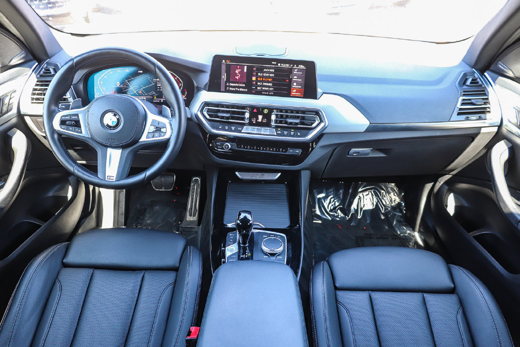 Used 2024 BMW X3 sDrive30i w/ M Sport Package RWD image 12