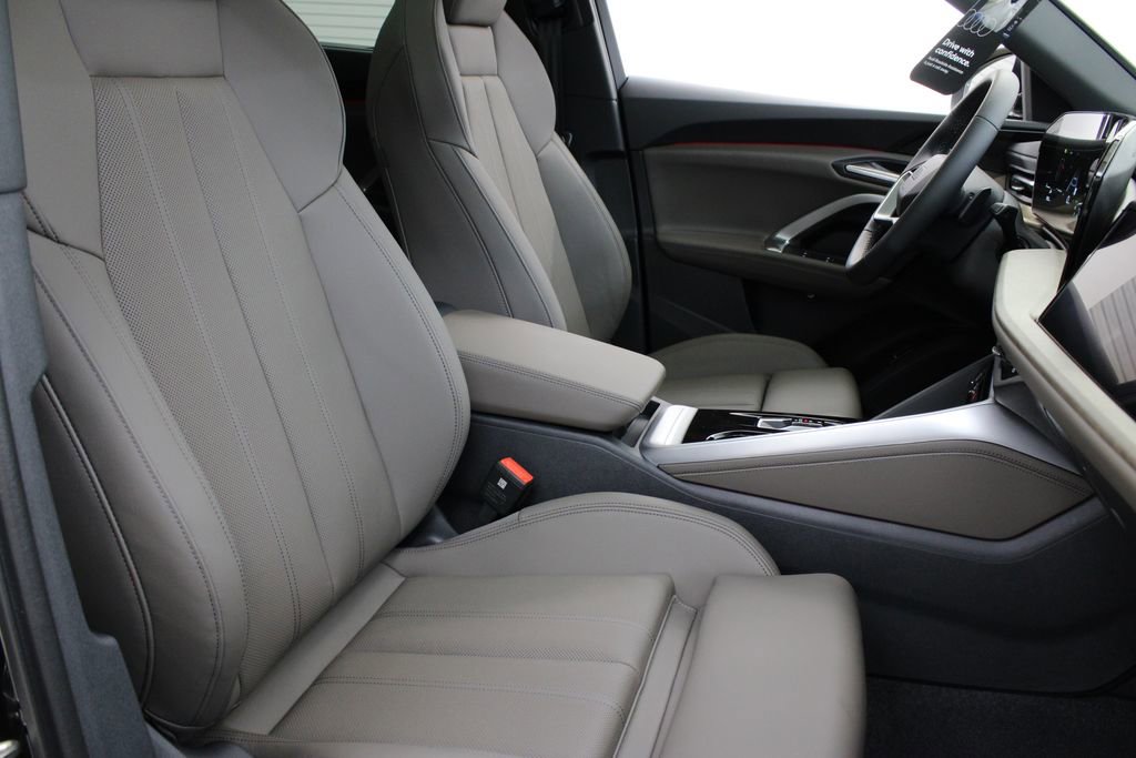 New 2025 Audi Q5 Prestige image 23