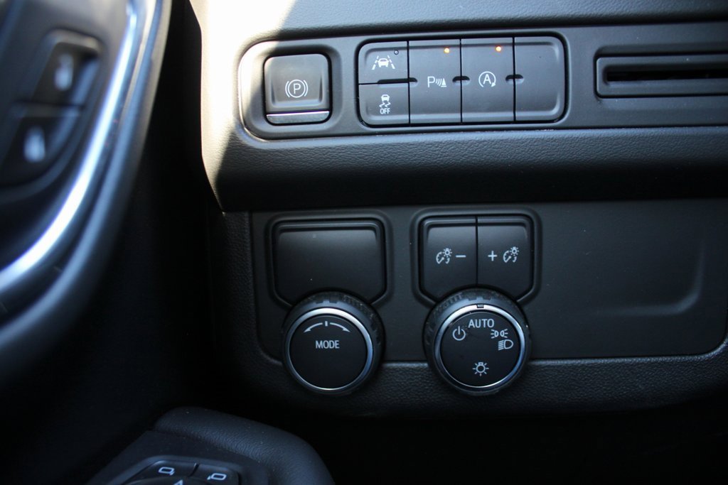 Used 2023 Chevrolet Tahoe LS image 14