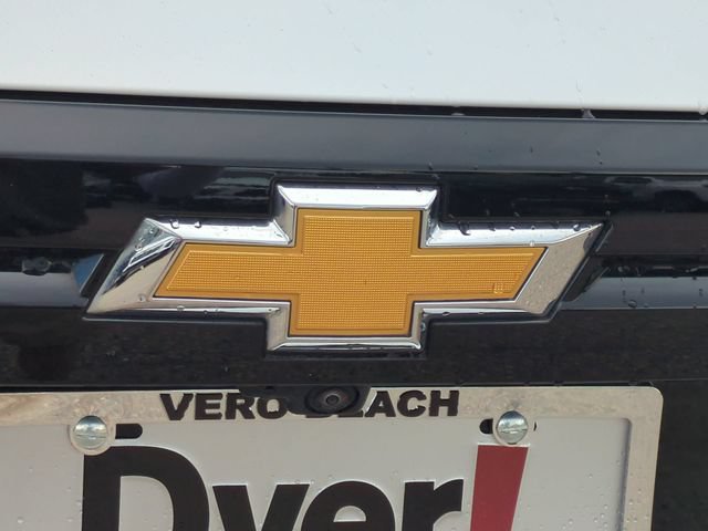 Used 2025 Chevrolet Traverse LT FWD image 13