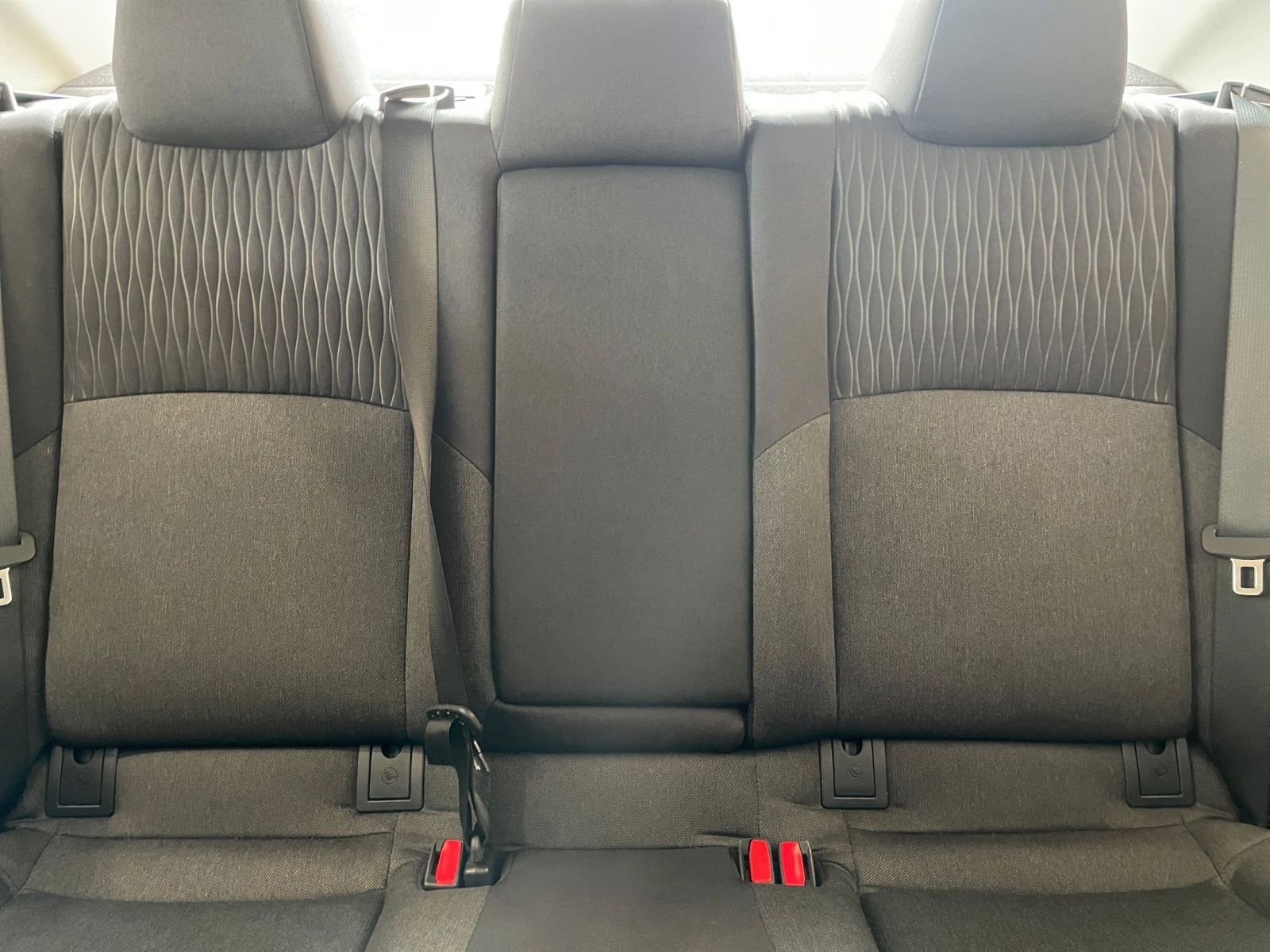 Used 2025 Toyota Camry LE image 32