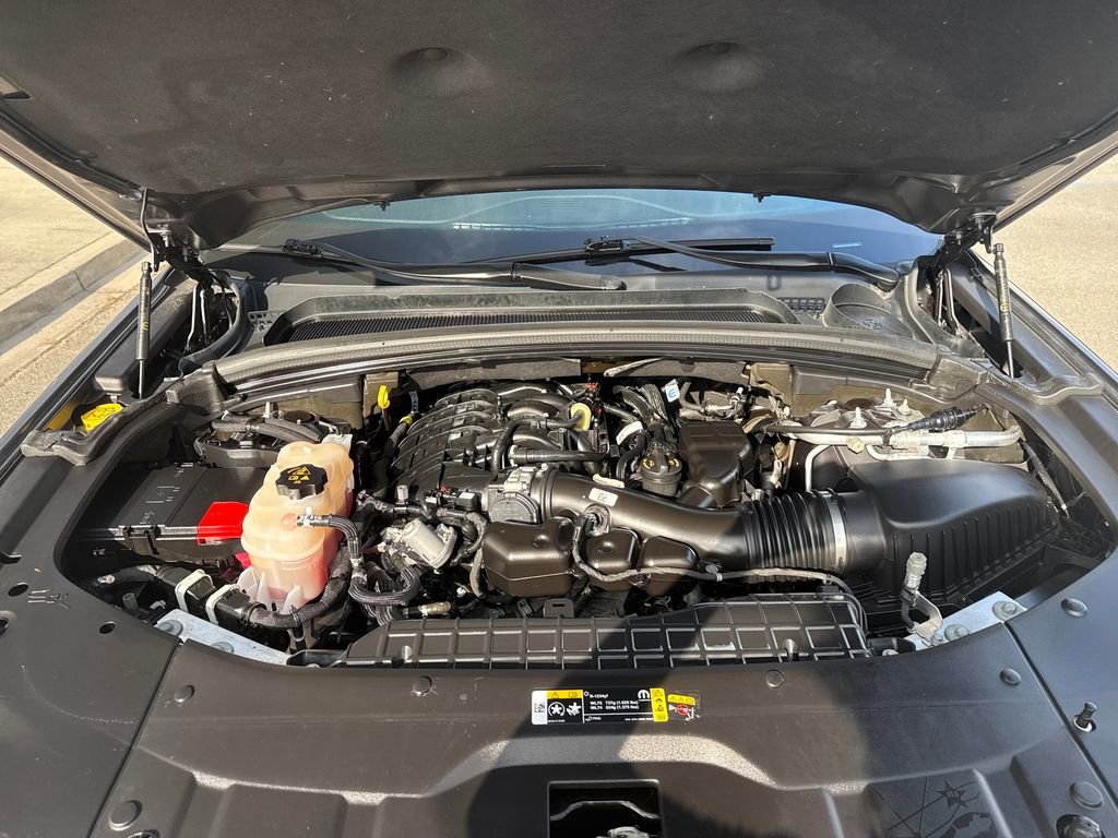 Used 2022 Jeep Grand Cherokee Altitude AWD/4WD image 11
