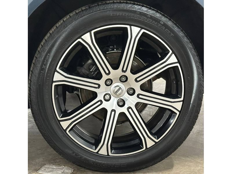 Used 2021 Volvo XC60 T5 Inscription image 10