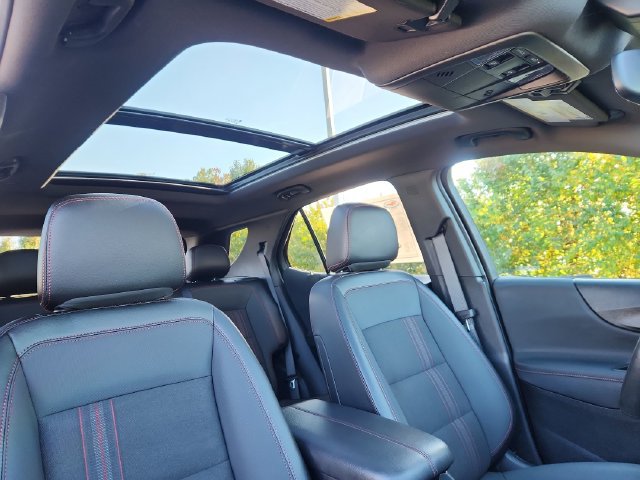 Used 2024 Chevrolet Equinox RS FWD image 27