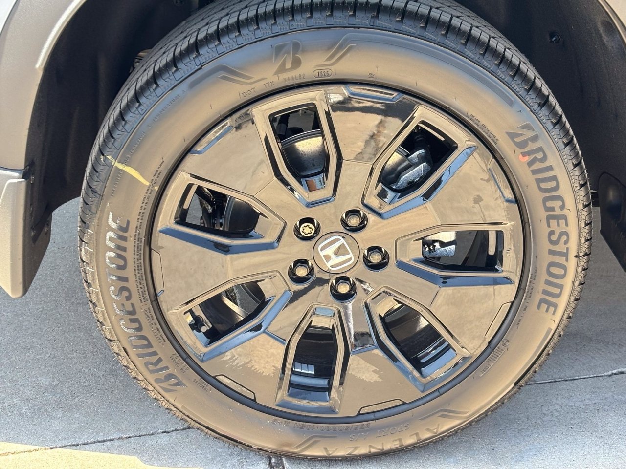 New 2026 Honda Pilot Black Edition image 5