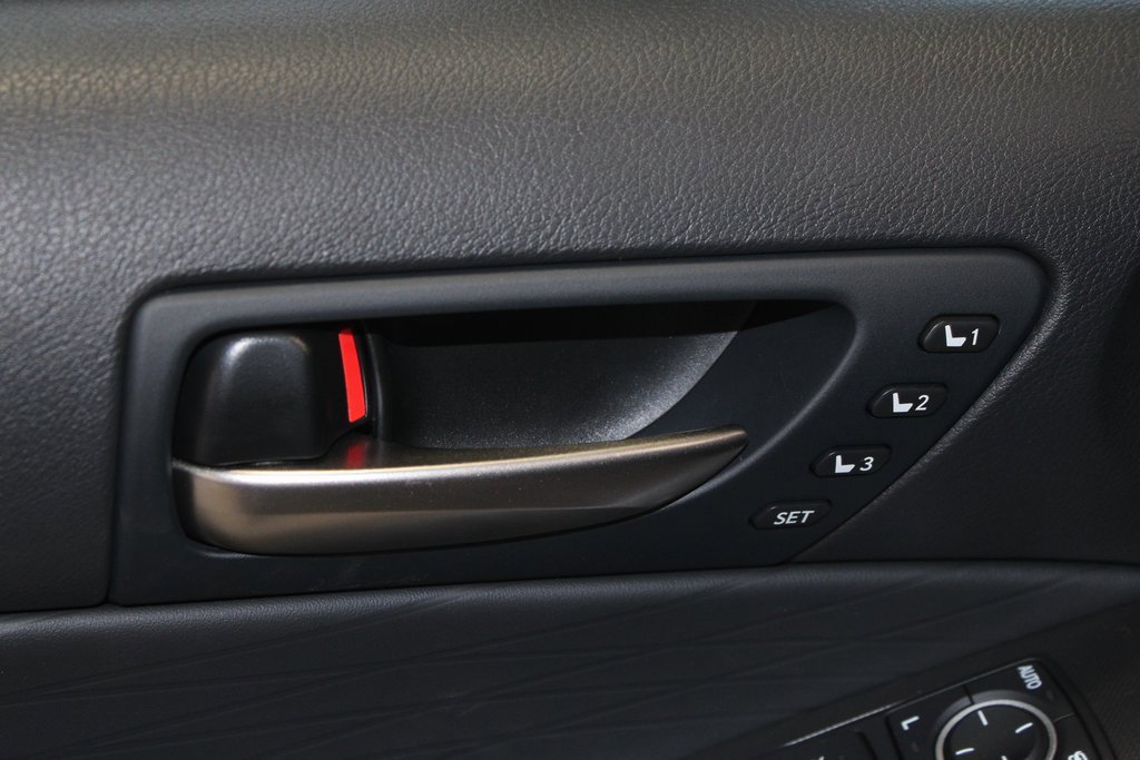 Used 2025 Lexus IS 350 F Sport image 8