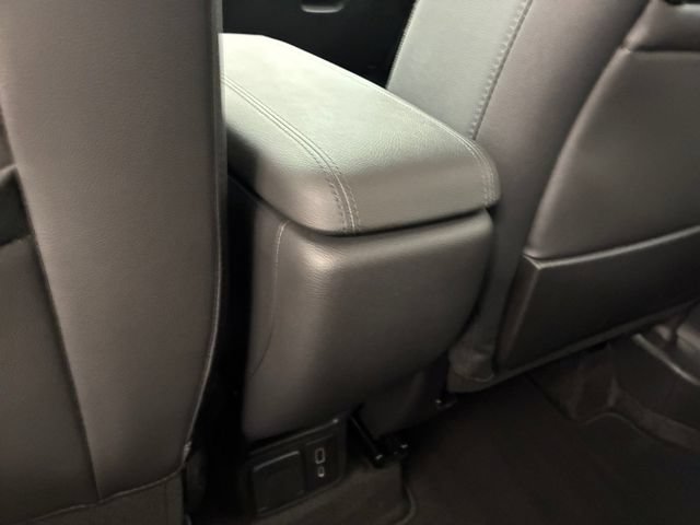 Used 2023 Buick Encore GX Essence w/ Experience Buick Package FWD image 19