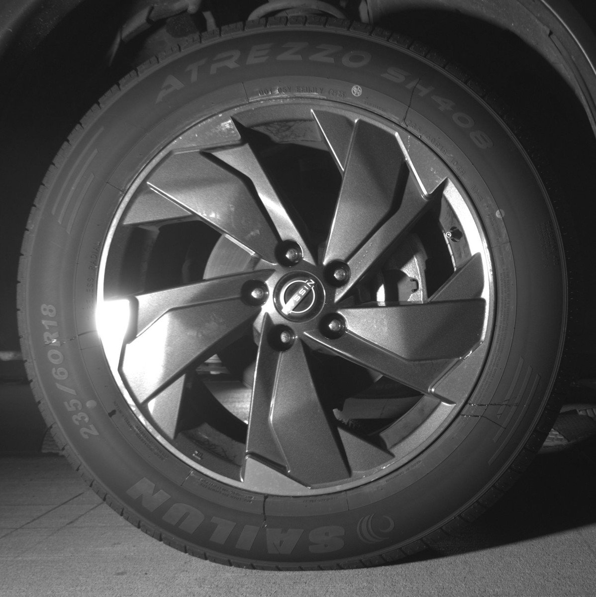 Used 2025 Nissan Rogue SV AWD/4WD image 10