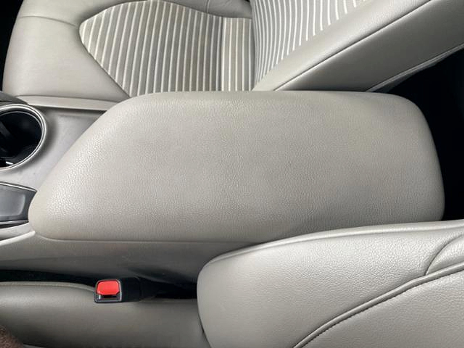 Used 2023 Toyota Camry SE FWD image 35