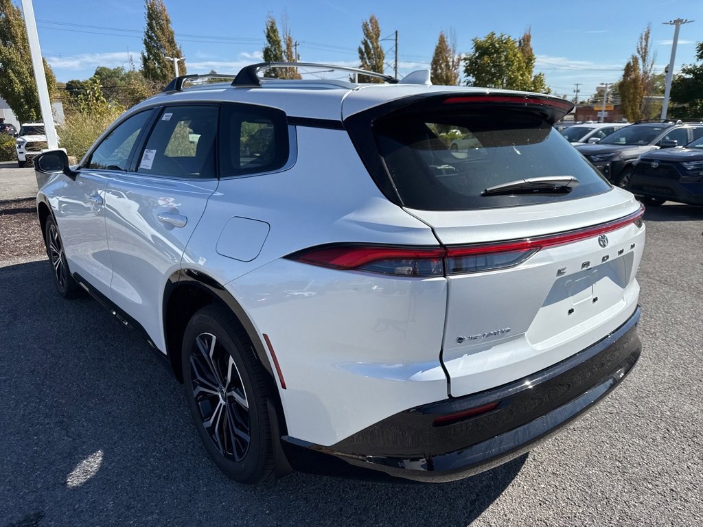 New 2025 Toyota Crown Signia image 19