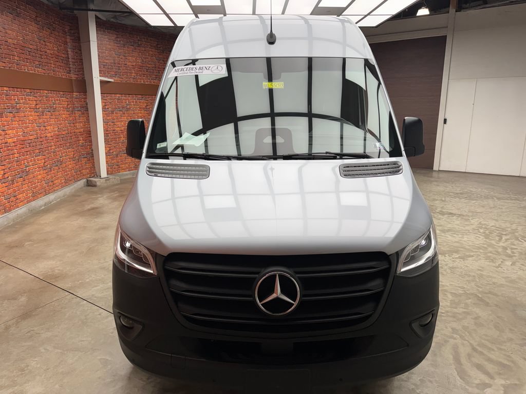 Used 2025 Mercedes-Benz Sprinter 3500 image 10