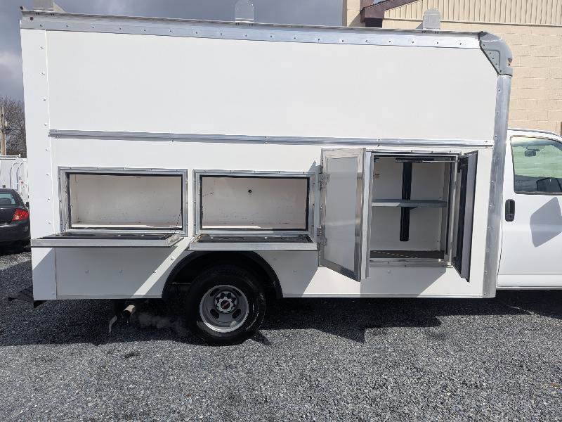 Used 2022 GMC Savana 3500 w/ Power Convenience Package image 14