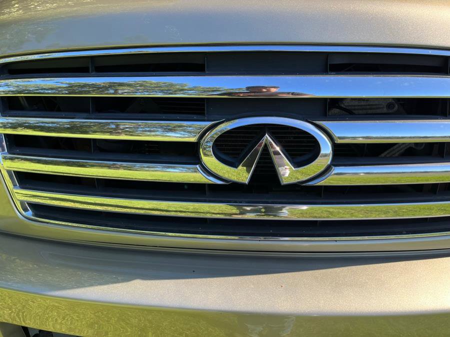 Used 2004 INFINITI QX56 4WD w/ Smart Vision Pkg image 21