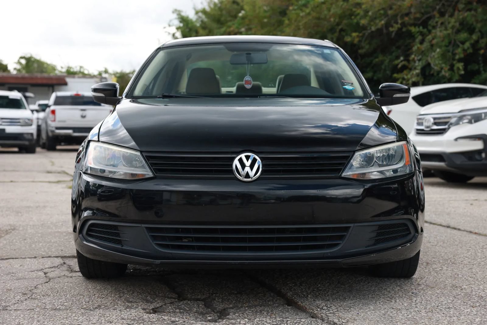 Used 2012 Volkswagen Jetta SE FWD image 9