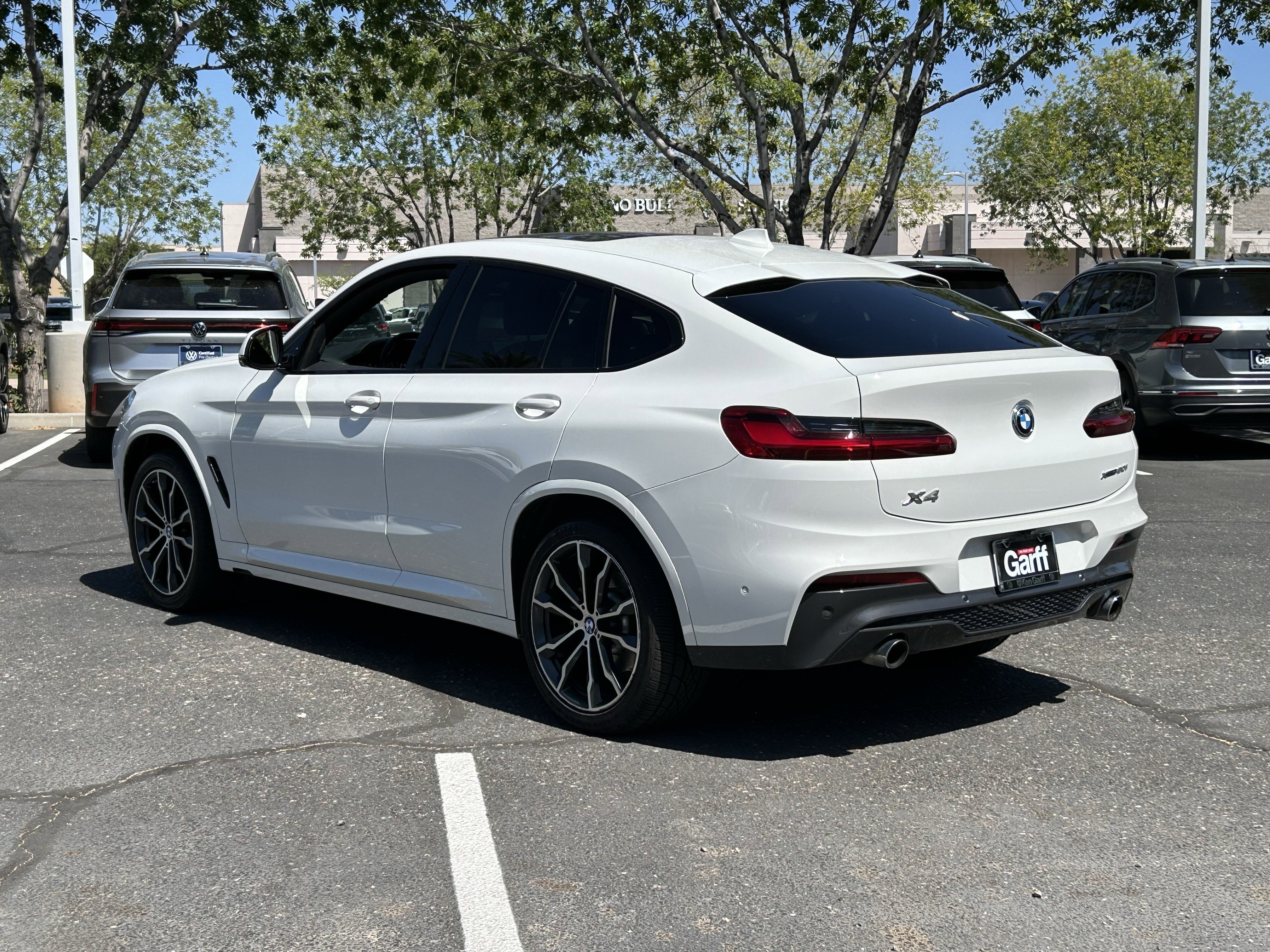 Used 2019 BMW X4 xDrive30i w/ M Sport Package AWD/4WD image 3