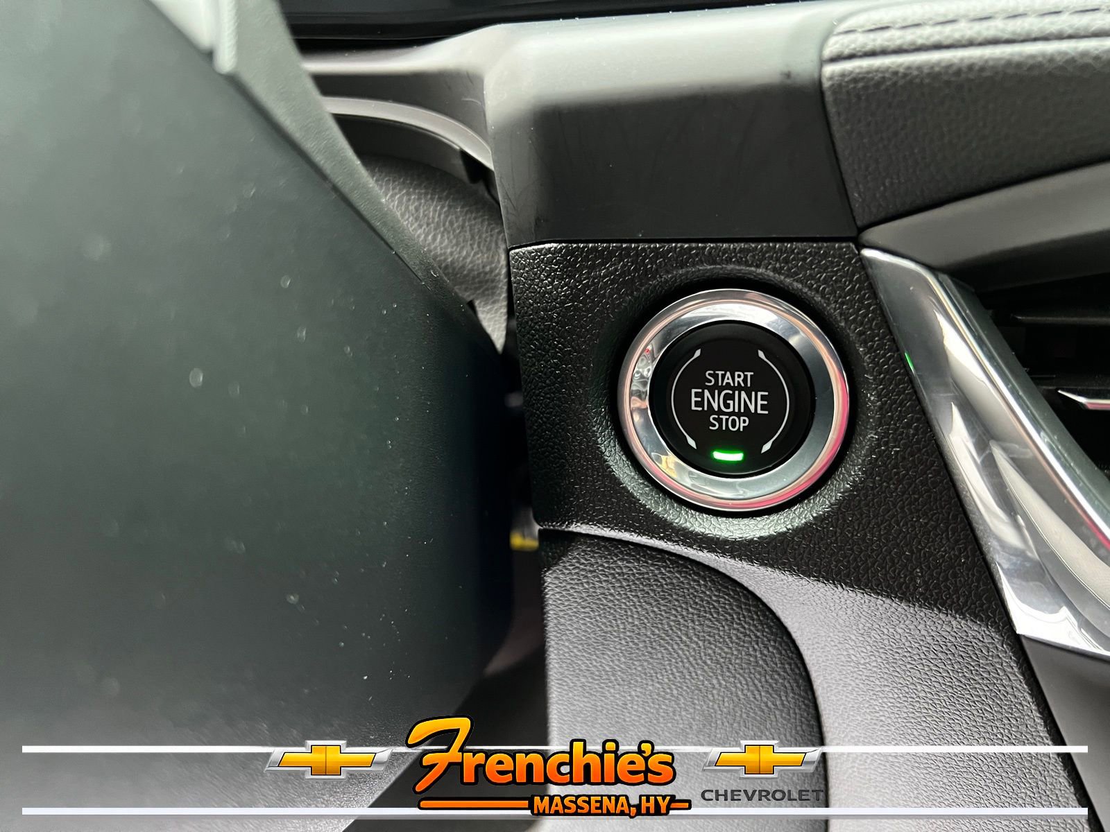 Used 2025 Buick Encore GX Preferred AWD/4WD image 14