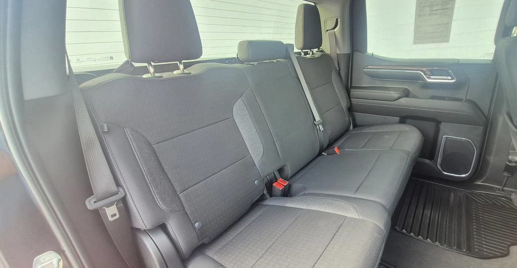 Used 2024 Chevrolet Silverado 1500 LT AWD/4WD image 85