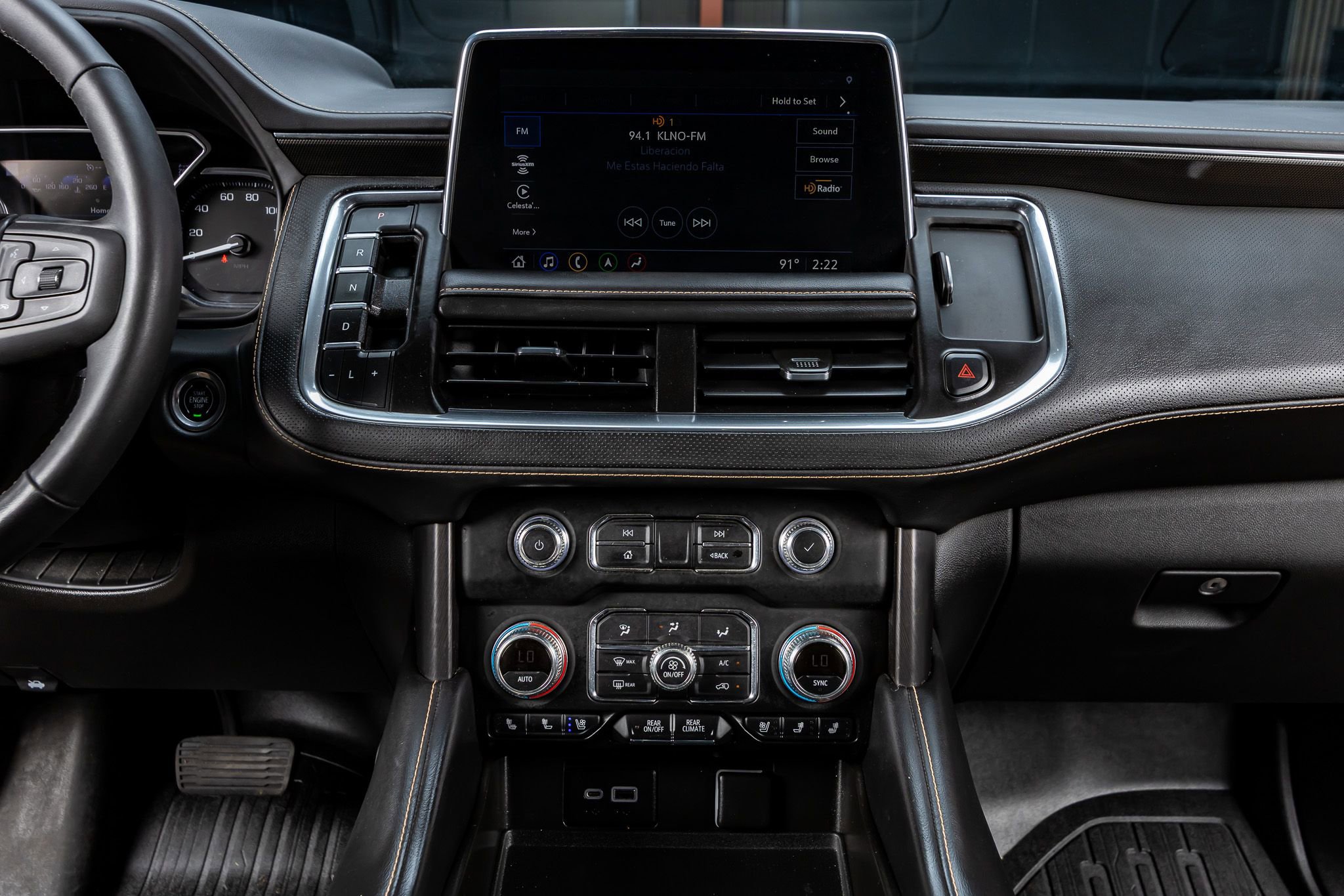 Used 2021 GMC Yukon AT4 w/ Rear Media and Nav Package AWD/4WD image 20