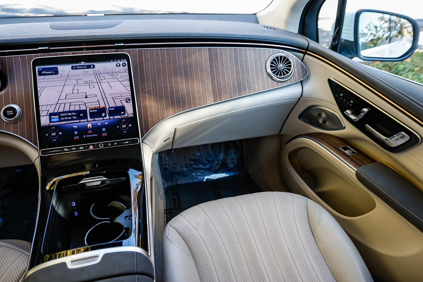 Certified 2023 Mercedes-Benz EQS 450+ 4MATIC SUV image 15