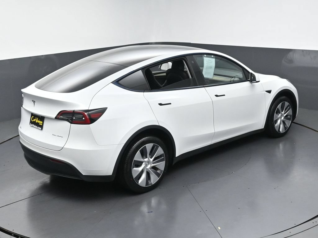 Used 2023 Tesla Model Y Long Range AWD/4WD image 4